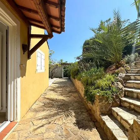 Les Flots Bleus - Maison Piscine Avec Vue Holiday home