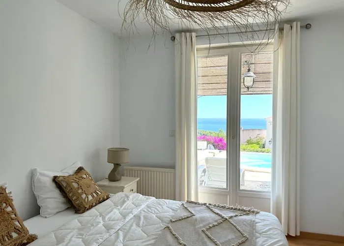 Les Flots Bleus - Maison Piscine Avec Vue Сasa de vacaciones *